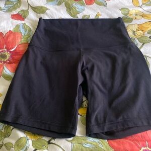 Lululemon align 4 shorts perfect condition